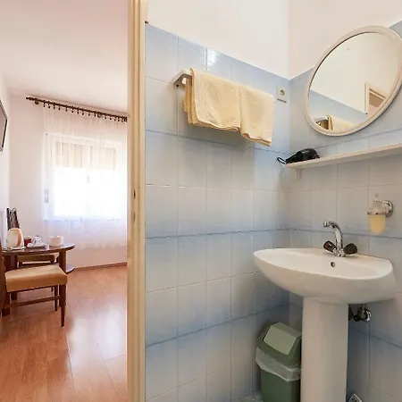 And Ivo Apartman *