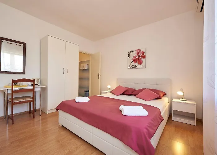 And Ivo Appartement Trogir